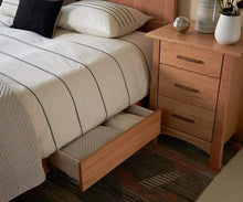 Load image into Gallery viewer, Reflections Storage Bed