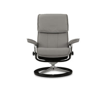 Load image into Gallery viewer, Stressless® Admiral Recliner &amp; Ottoman - Silver Grey
