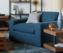 Load image into Gallery viewer, Lesja Lamp
