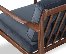 Load image into Gallery viewer, Undra Lounge Chair
