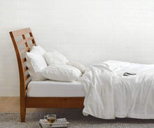 Load image into Gallery viewer, Pasadena Bed
